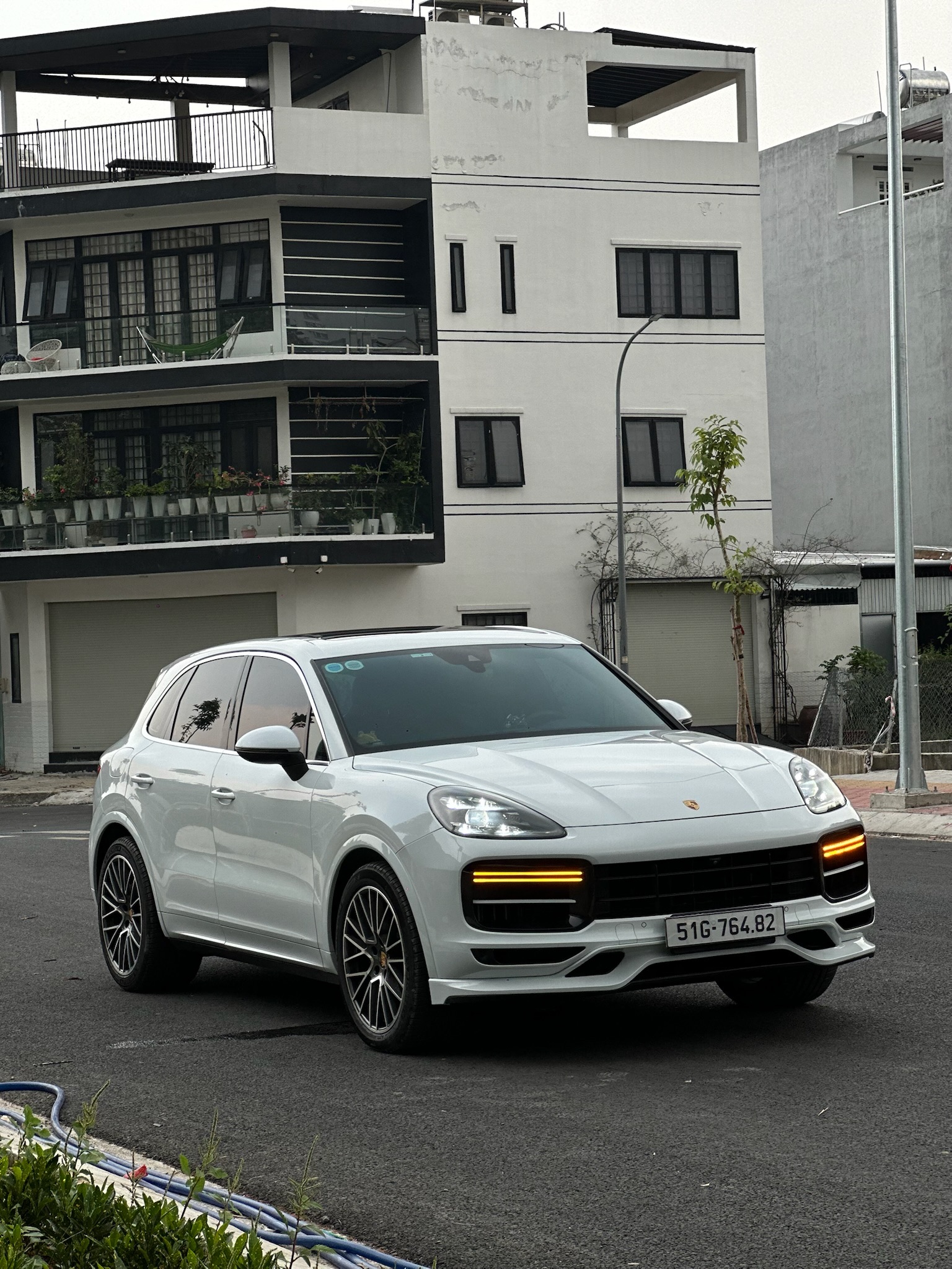 Porsche Cayenne 2018 - Ảnh 3
